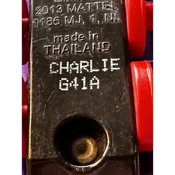 2013 Thomas & Friends Take N Play Along CHARLIE Diecast Train Engine #14 Purple - Picture 7 of 7